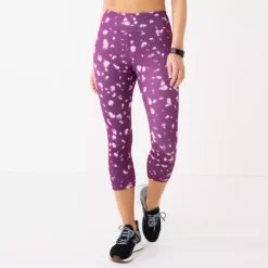 Petite Tek Gear® Core High-Waisted Capri Leggings