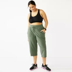 Plus Size Tek Gear® Essential Straight-Leg Capris -sportswear 5242843 ALT9