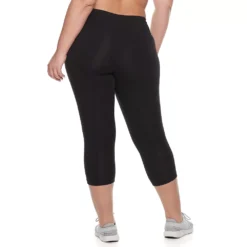 Plus Size Tek Gear® Essential High-Waisted Capri Leggings 6 Plus Size Tek Gear® Essential High-Waisted Capri Leggings -sportswear 6264904 ALT3